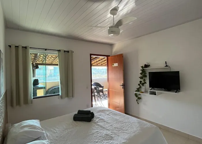 Hospedagem Canarinhos